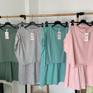 Alternative view of CHANDAL FALDA Y TOP